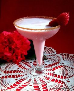 7 Sexy Cocktails That Will Make You Blush - Garbo's Personal Chef Service